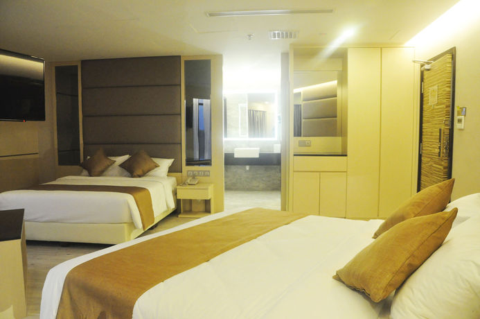 Imagen de la habitación del Hotel Geobay. Foto 10