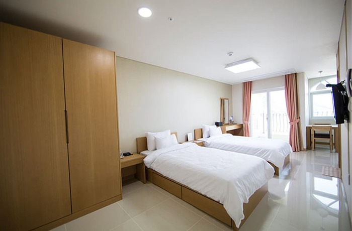 Imagen de la habitación del Hotel Geoje View Golf-tel. Foto 15