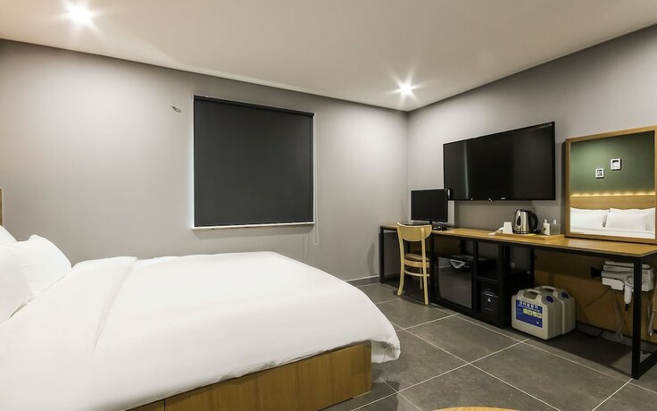 Imagen general del Hotel Geojedo Gohyeon Poem. Foto 1