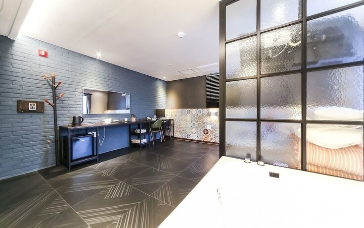 Imagen general del Hotel Geojedo Gohyeon The. Foto 1