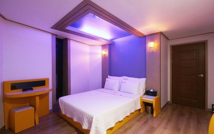 Imagen general del Hotel Geojedo Jangpyeong Passion. Foto 1