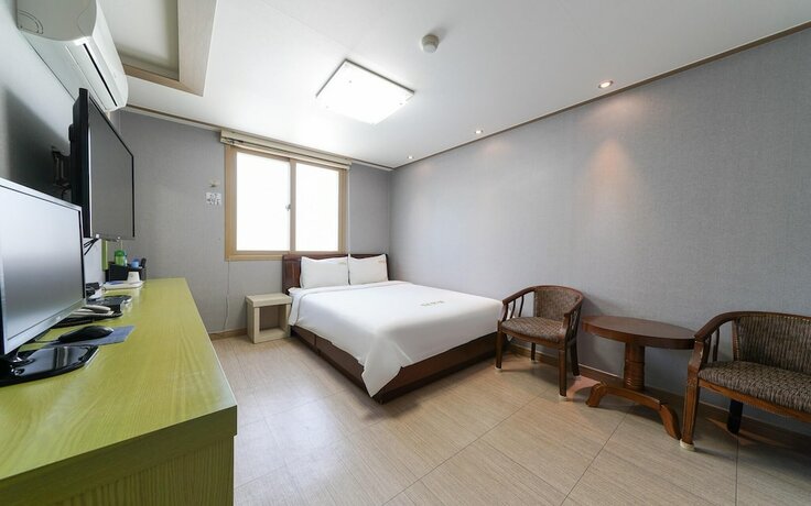 Imagen general del Hotel Geojedo Jangseungpo Vision. Foto 1
