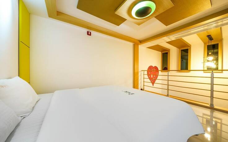 Imagen general del Hotel Geojedo Sadeung Forest. Foto 1