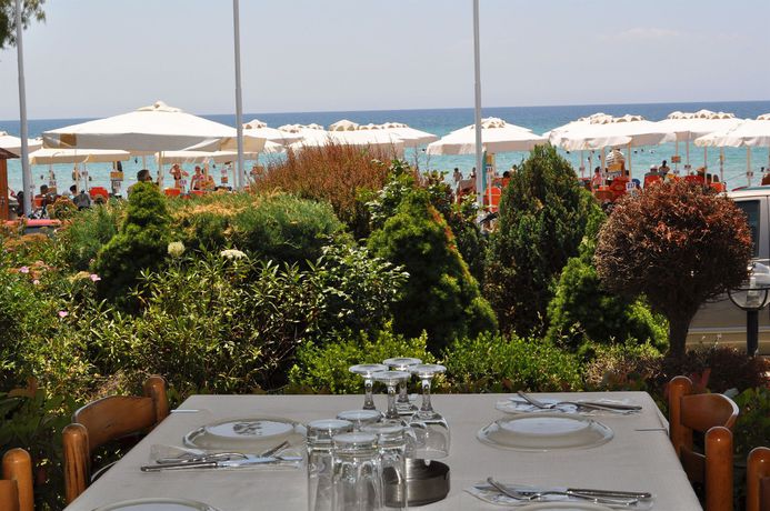 Imagen de la habitación del Hotel Georgalas Sun Beach Resort. Foto 8