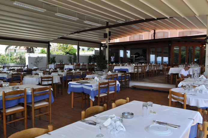 Imagen de la habitación del Hotel Georgalas Sun Beach Resort. Foto 9