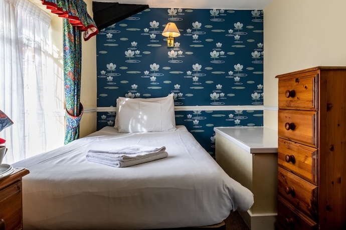 Imagen de la habitación del Hotel George Amesbury Stonehenge. Foto 13