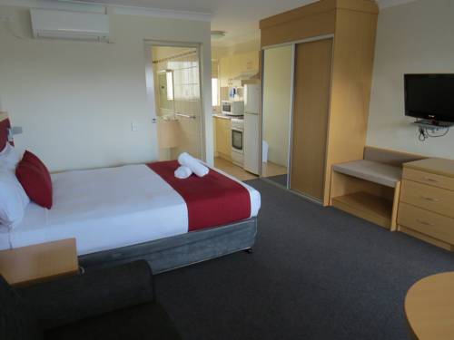 Imagen de la habitación del Hotel George Bass Motor Inn. Foto 3