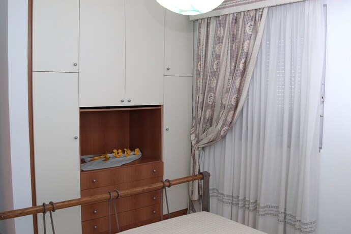 Imagen de la habitación del Hotel George Beach Studios. Foto 23