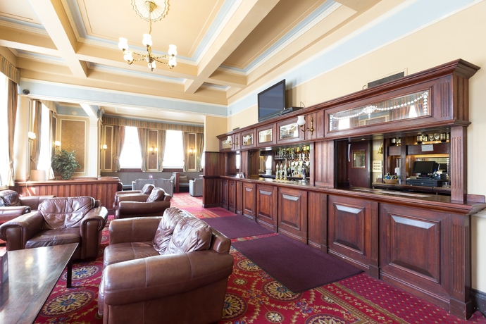 Imagen del bar/restaurante del Hotel George , Burslem, Stoke-on-trent. Foto 6