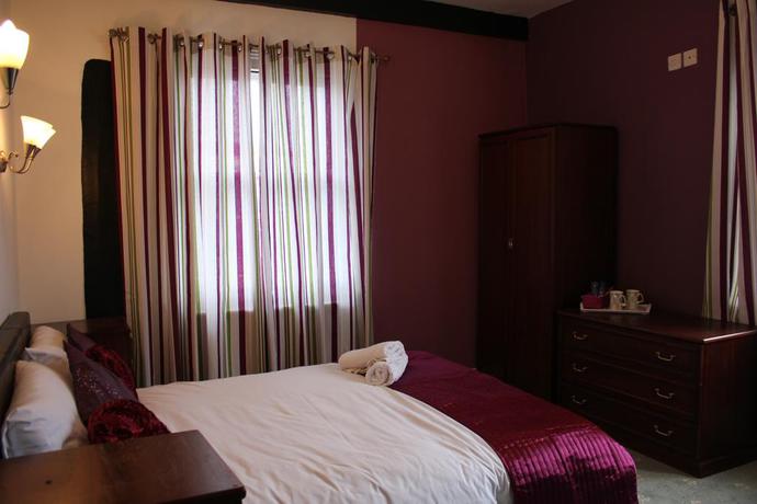 Imagen de la habitación del Hotel George, East Hertfordshire. Foto 4