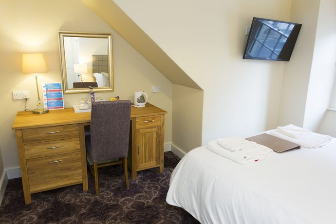 Imagen de la habitación del Hotel George, Frome. Foto 17