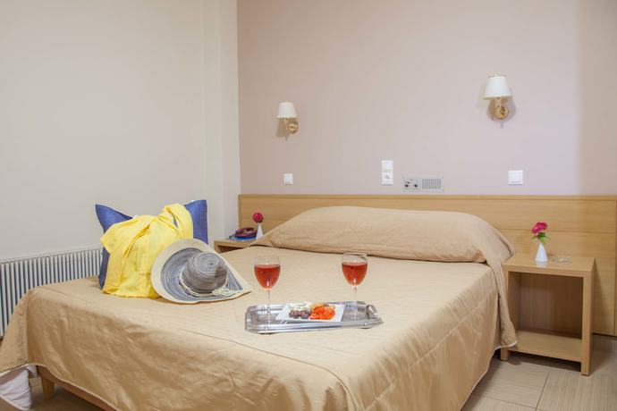 Imagen de la habitación del Hotel George, L&eacute;ucade. Foto 4