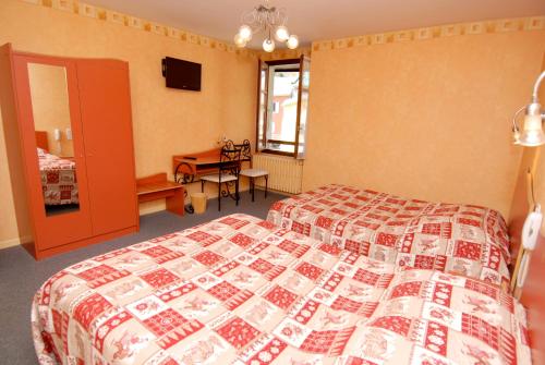 Imagen de la habitación del Hotel George, Montmelian. Foto 4