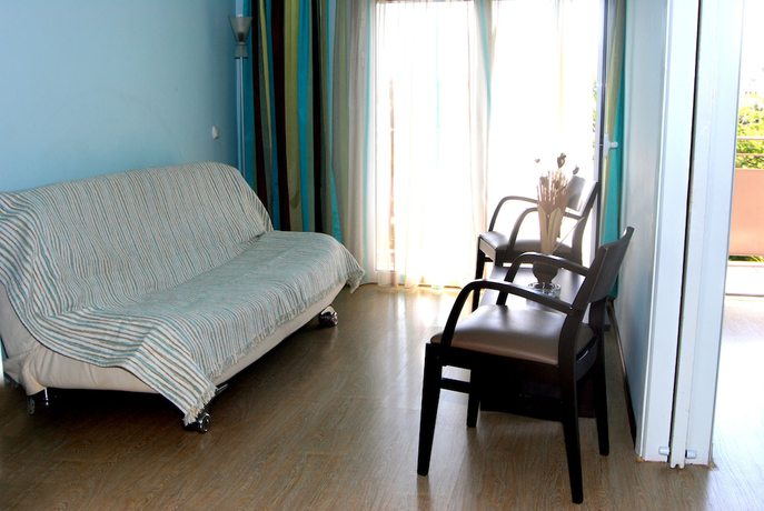 Imagen de la habitación del Hotel George, Patras. Foto 16