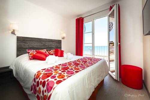Imagen de la habitación del Hotel George Sand, La Seyne sur Mer. Foto 1