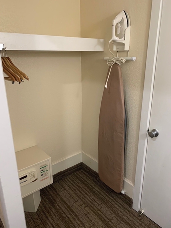 Imagen de la habitación del Hotel George Washington Busch Gardens. Foto 5