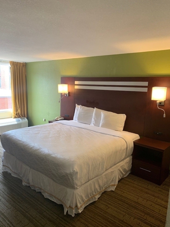 Imagen de la habitación del Hotel George Washington Busch Gardens. Foto 8