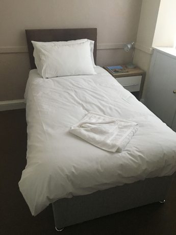 Imagen de la habitación del Hotel George and Abbotsford. Foto 14