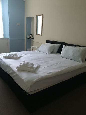 Imagen de la habitación del Hotel George and Abbotsford. Foto 17