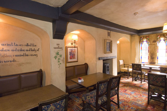 Imagen de los interiores del Hotel George and Pilgrims. Foto 15