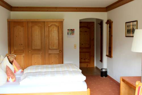 Imagen de la habitación del Hotel Georgenhof. Foto 11