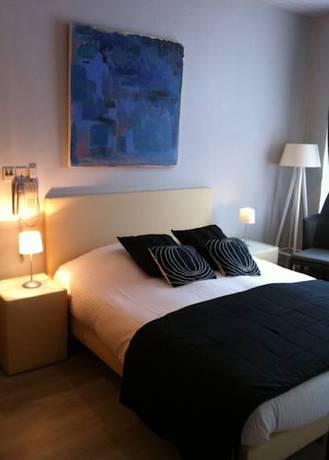 Imagen de la habitación del Hotel Georges. Foto 7