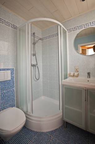 Imagen de la habitación del Hotel Georges. Foto 14