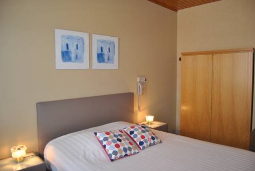 Imagen de la habitación del Hotel Georges. Foto 15