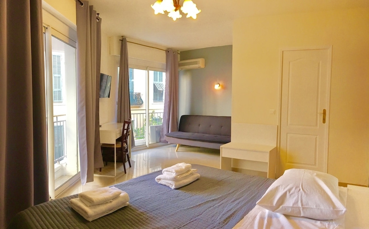 Imagen de la habitación del Hotel Georges, Niza. Foto 10