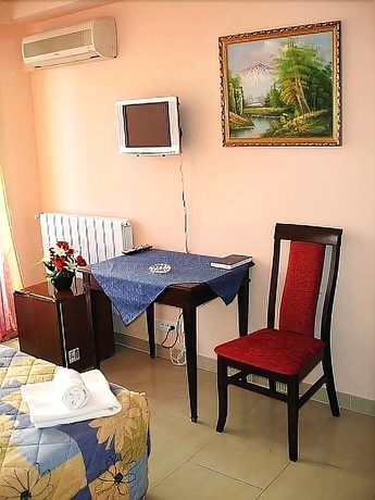 Imagen de la habitación del Hotel Georges, Niza. Foto 11
