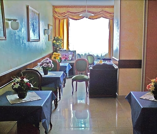 Imagen del bar/restaurante del Hotel Georges, Niza. Foto 3