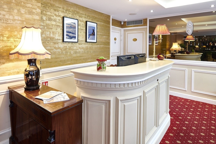 Imagen de los interiores del Hotel Georges Vi. Foto 18