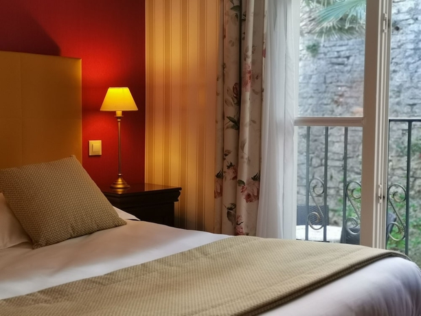 Imagen de la habitación del Hotel Georges Vi. Foto 12