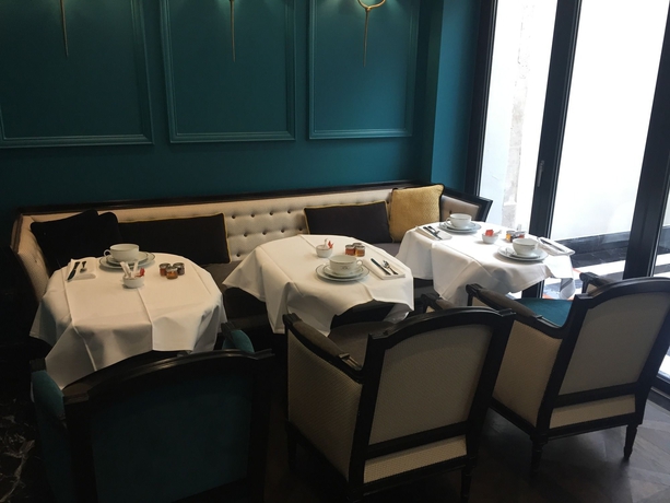 Imagen del bar/restaurante del Hotel Georges Washington. Foto 2