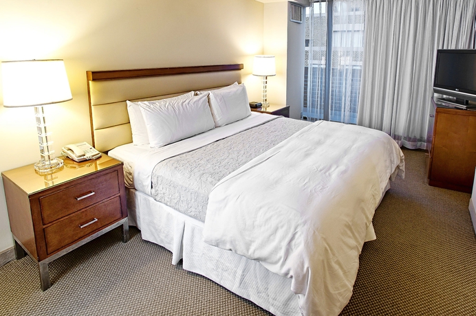 Imagen de la habitación del Hotel Georgetown Suites Harbour. Foto 8