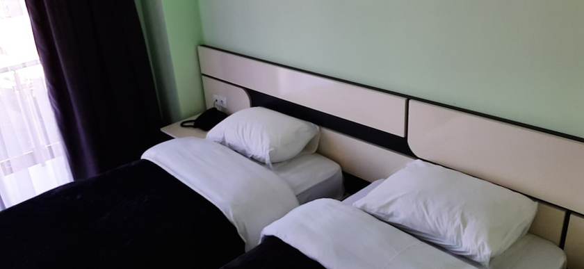 Imagen de la habitación del Hotel Georgia, Batumi. Foto 4