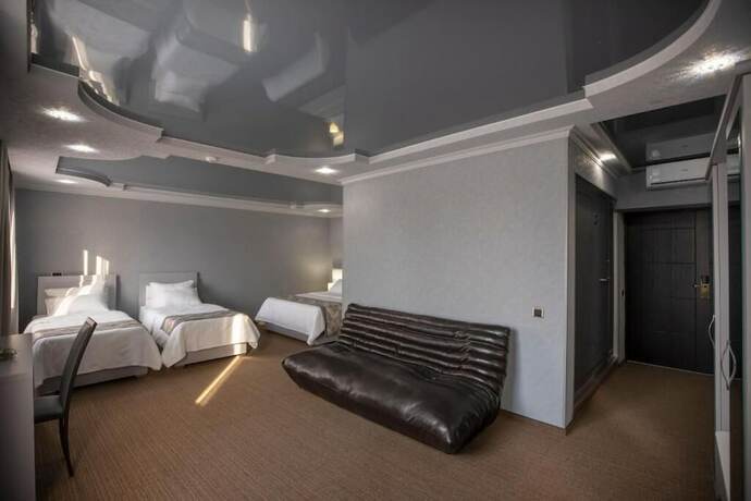 Imagen de la habitación del Hotel Georgia Gold. Foto 19