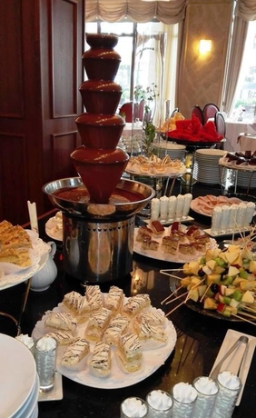 Imagen del bar/restaurante del Hotel Georgia Palace and Spa. Foto 3