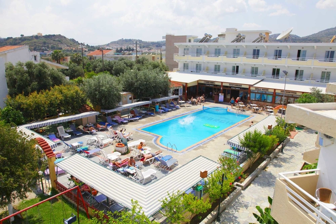 Imagen de la piscina del Hotel Georgia Plus - All Inclusive. Foto 15