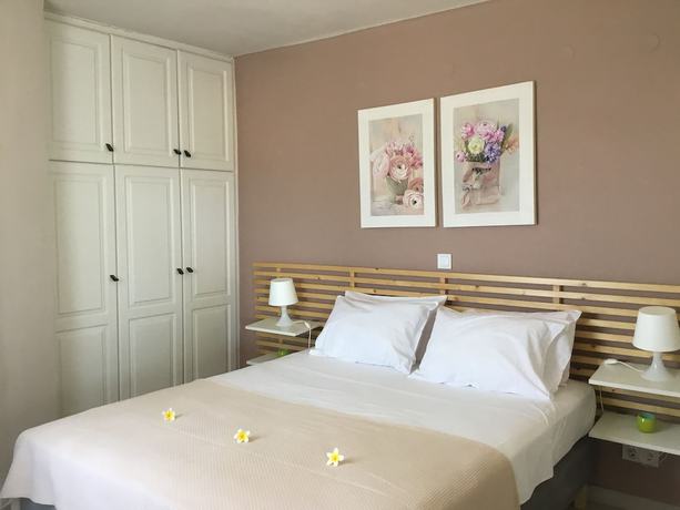 Imagen de la habitación del Hotel Georgia Vicky. Foto 6
