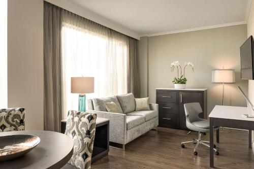 Imagen de la habitación del Hotel Georgian Court Hotel. Foto 19