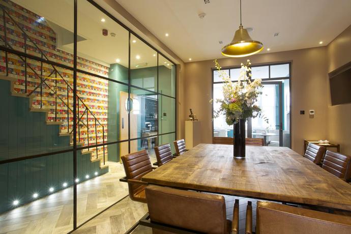 Imagen de los interiores del Hotel Georgian House, Victoria Station. Foto 18