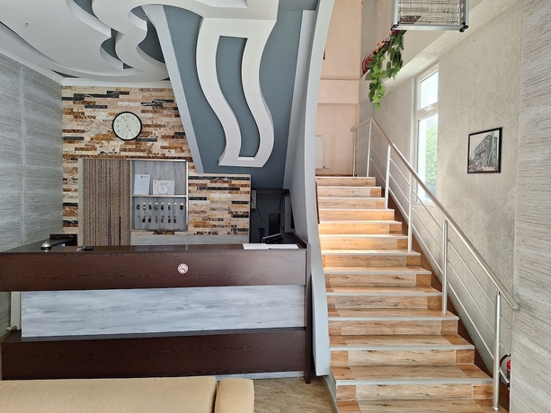 Imagen de los interiores del Hotel Georgian Memory. Foto 17