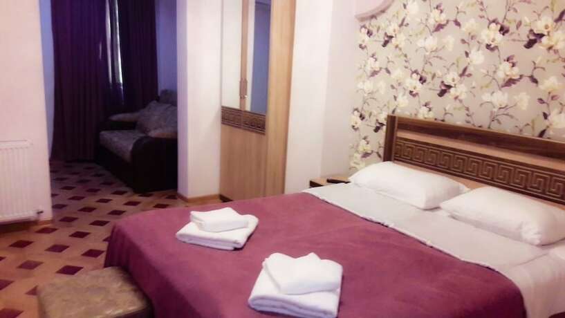 Imagen de la habitación del Hotel Georgian Palace. Foto 16