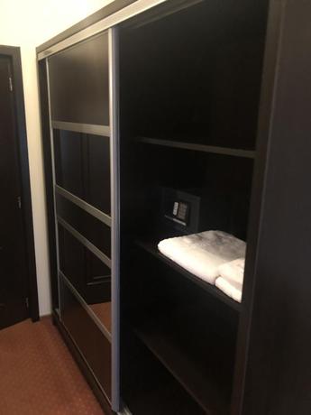 Imagen de los interiores del Hotel Georgiani. Foto 5