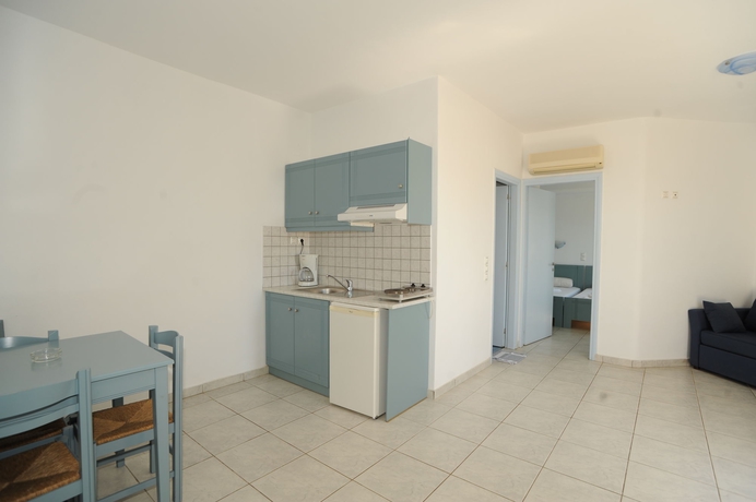 Imagen de los interiores del Hotel Georgina, Aghia Marina. Foto 10