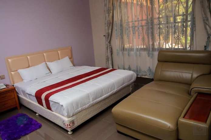 Imagen de la habitación del Hotel Georgina Gardens. Foto 4