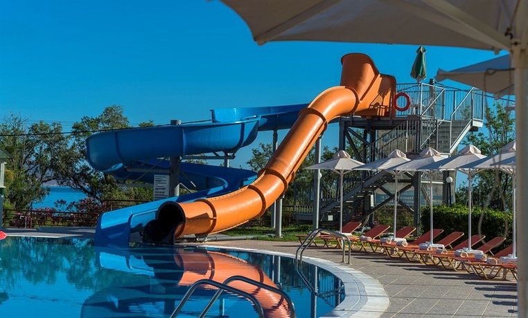 Imagen de la piscina del Hotel Georgioupolis Resort. Foto 13