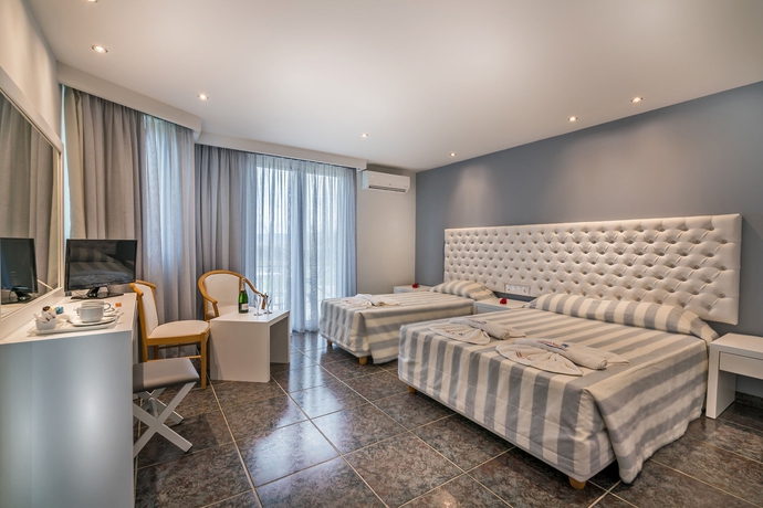 Imagen de la habitación del Hotel Georgioupolis Resort. Foto 8