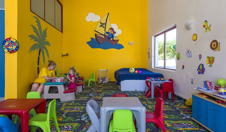 Imagen de los interiores del Hotel Georgioupolis Resort. Foto 12